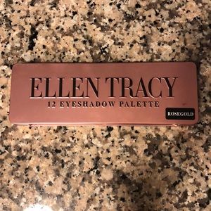 Ellen Tracy eye shadow pallet